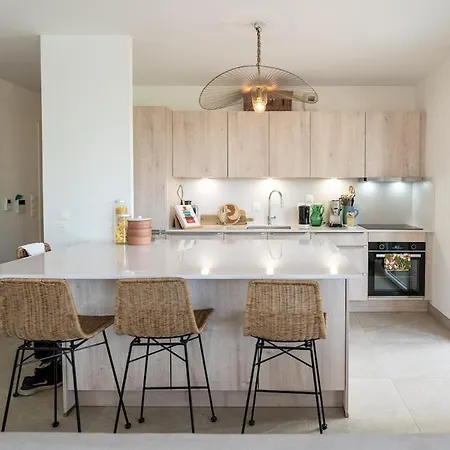 Spacious Bright Contemporary * Bordeaux